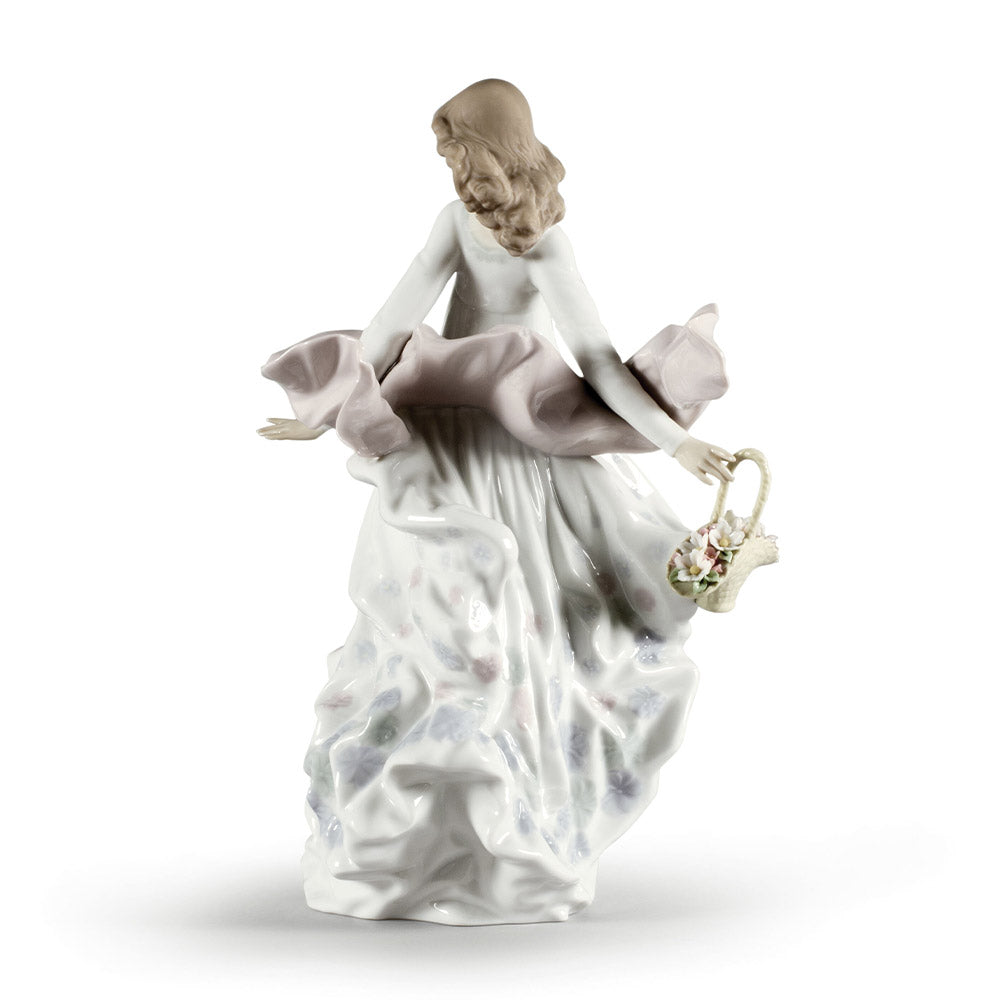 Statueta din portelan, Spring Splendor by Regino Torrijos - LLADRO Statueta din portelan, Spring Splendor by Regino Torrijos - LLADRO