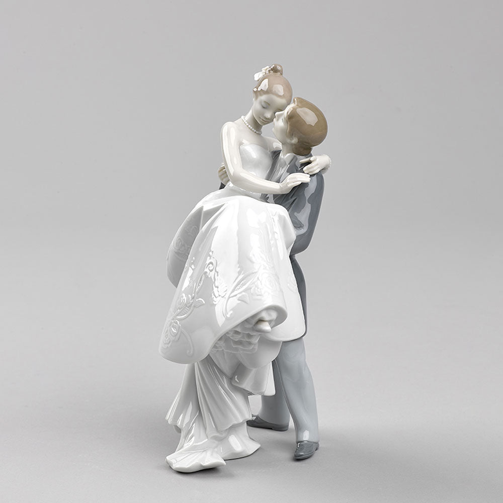 Statueta cuplu The Happiest Day by Virginia Gonzalez - LLADRO Statueta cuplu The Happiest Day by Virginia Gonzalez - LLADRO