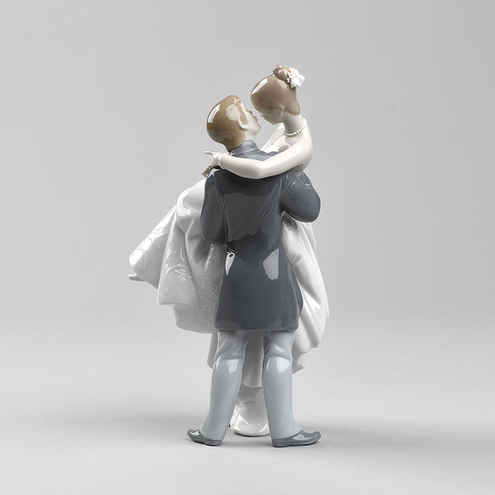 Statueta cuplu The Happiest Day by Virginia Gonzalez - LLADRO Statueta cuplu The Happiest Day by Virginia Gonzalez - LLADRO