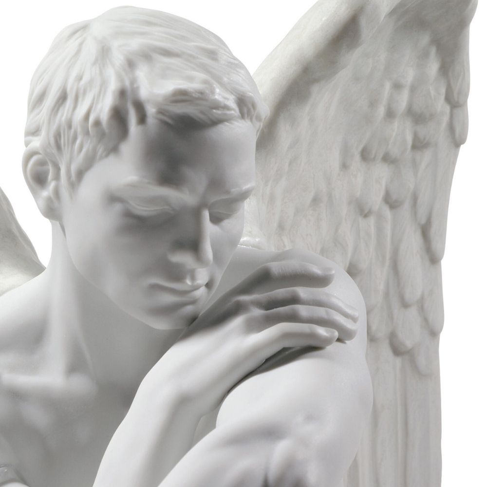 Sculptura din portelan, Protective Angel by Ernest Massuet - LLADRO Sculptura din portelan, Protective Angel by Ernest Massuet - LLADRO