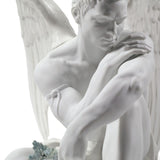 Sculptura din portelan, Protective Angel by Ernest Massuet - LLADRO Sculptura din portelan, Protective Angel by Ernest Massuet - LLADRO