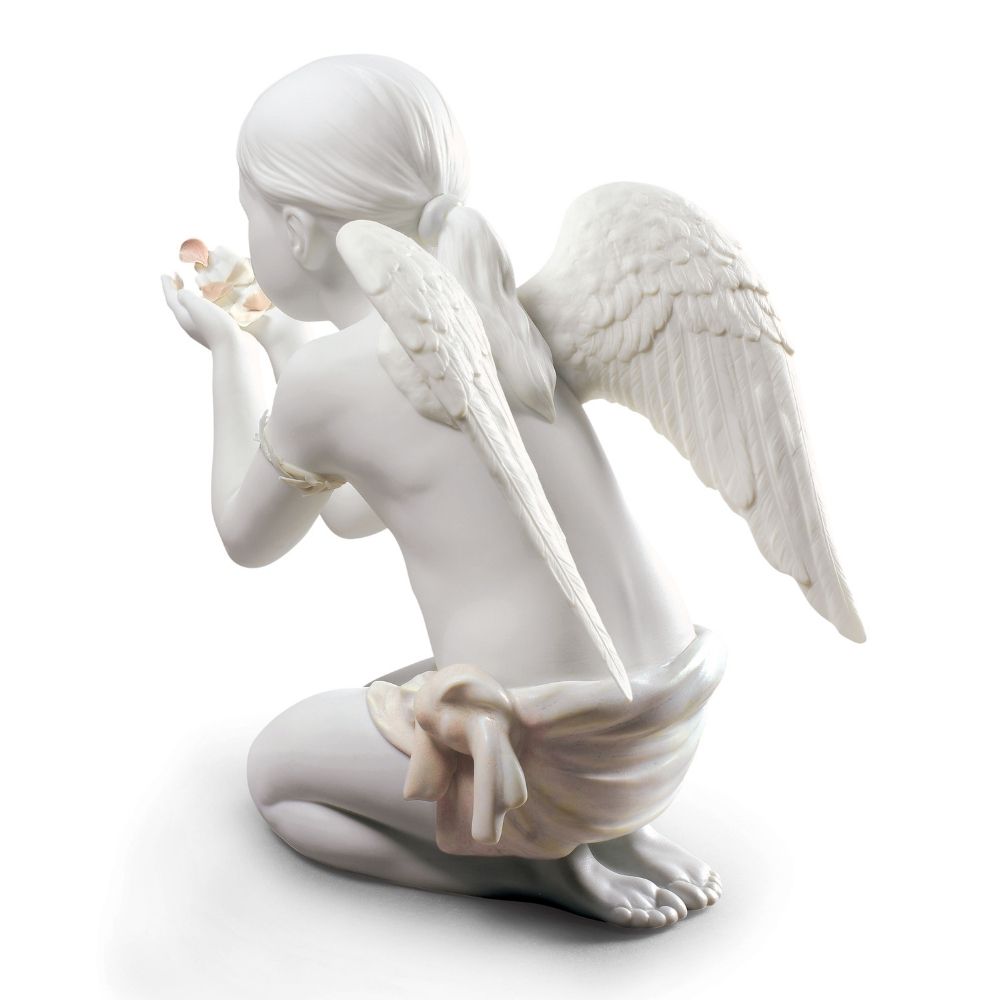 Sculptura din portelan, A Fantasy Breath Angel by Ernest Massuet - LLADRO Sculptura din portelan, A Fantasy Breath Angel by Ernest Massuet - LLADRO