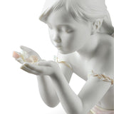 Sculptura din portelan, A Fantasy Breath Angel by Ernest Massuet - LLADRO Sculptura din portelan, A Fantasy Breath Angel by Ernest Massuet - LLADRO