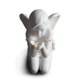 Sculptura din portelan, A Fantasy Breath Angel by Ernest Massuet - LLADRO Sculptura din portelan, A Fantasy Breath Angel by Ernest Massuet - LLADRO
