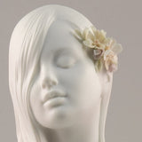 Sculptura din portelan Inner Peace Woman by Ernest Massuet - LLADRO Sculptura din portelan Inner Peace Woman by Ernest Massuet - LLADRO