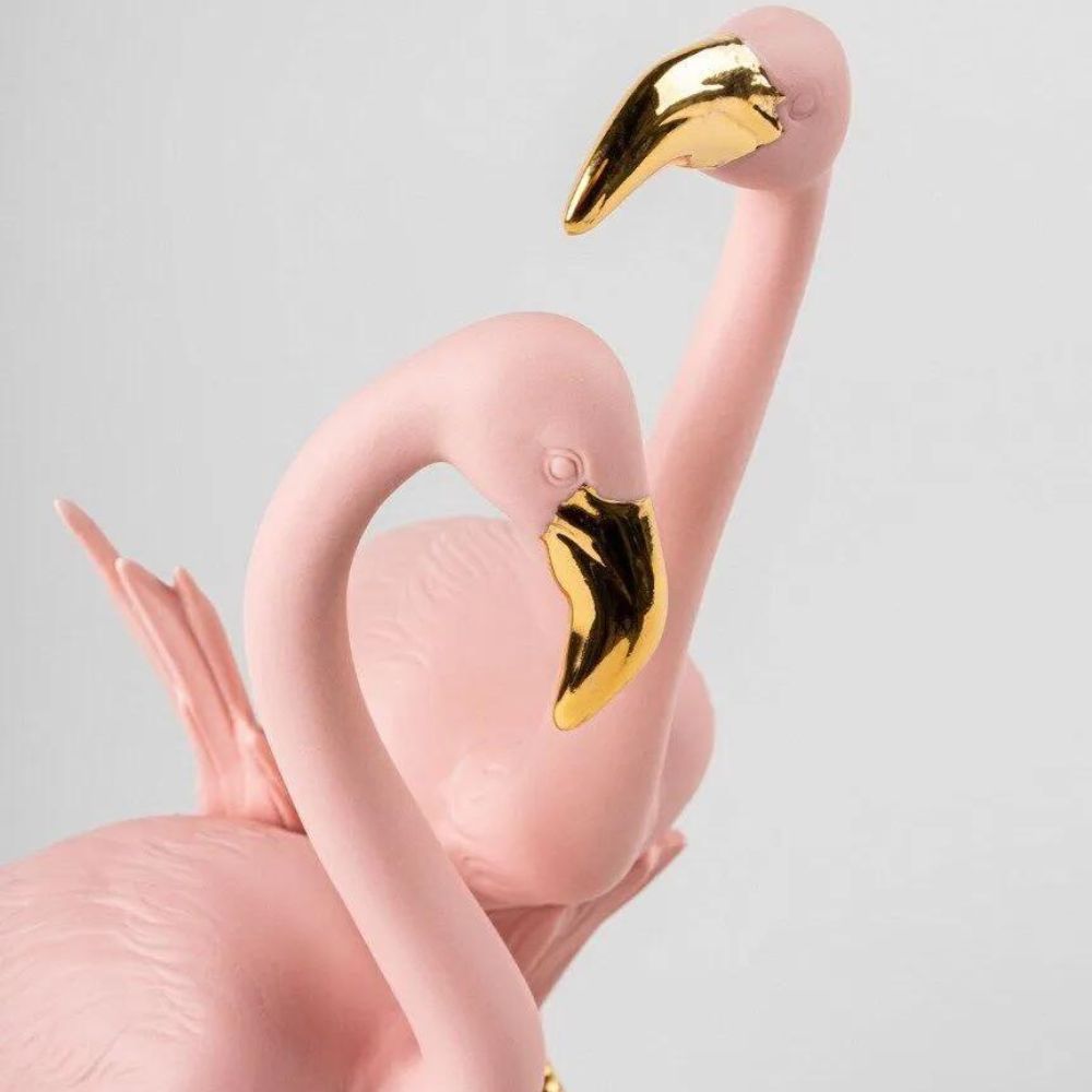 Sculptura din portelan, Pink Flamingos by Marco Antonio Nogueron - LLADRO Sculptura din portelan, Pink Flamingos by Marco Antonio Nogueron - LLADRO