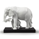 Sculptura alba din portelan, Leading the way by Ernest Massuet - LLADRO Sculptura alba din portelan, Leading the way by Ernest Massuet - LLADRO