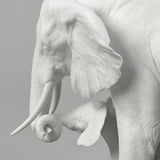 Sculptura alba din portelan, Leading the way by Ernest Massuet - LLADRO Sculptura alba din portelan, Leading the way by Ernest Massuet - LLADRO