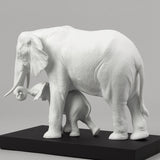 Sculptura alba din portelan, Leading the way by Ernest Massuet - LLADRO Sculptura alba din portelan, Leading the way by Ernest Massuet - LLADRO