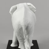 Sculptura alba din portelan, Leading the way by Ernest Massuet - LLADRO Sculptura alba din portelan, Leading the way by Ernest Massuet - LLADRO