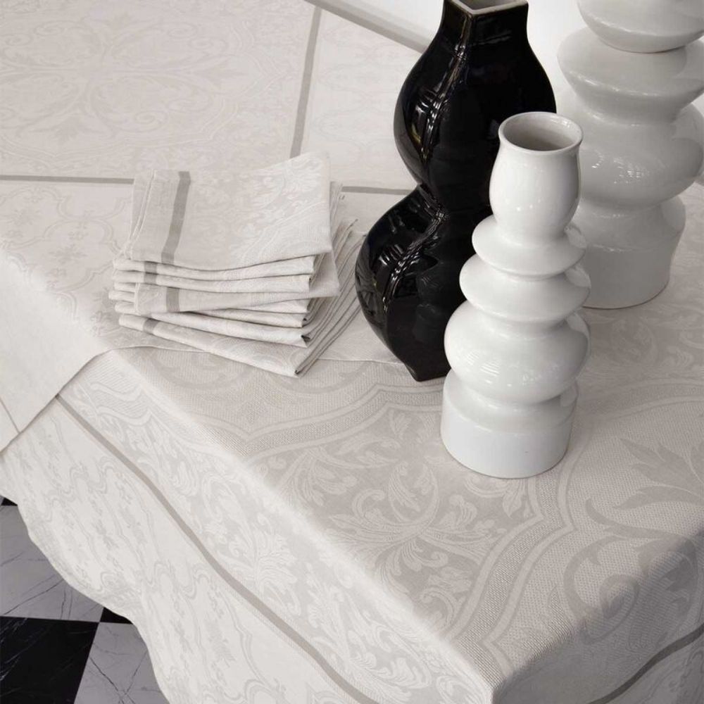 Servet de masa, alb, 58 x 58 cm, Armoiries - JACQUARD FRANCAIS Servet de masa, alb, 58 x 58 cm, Armoiries - JACQUARD FRANCAIS