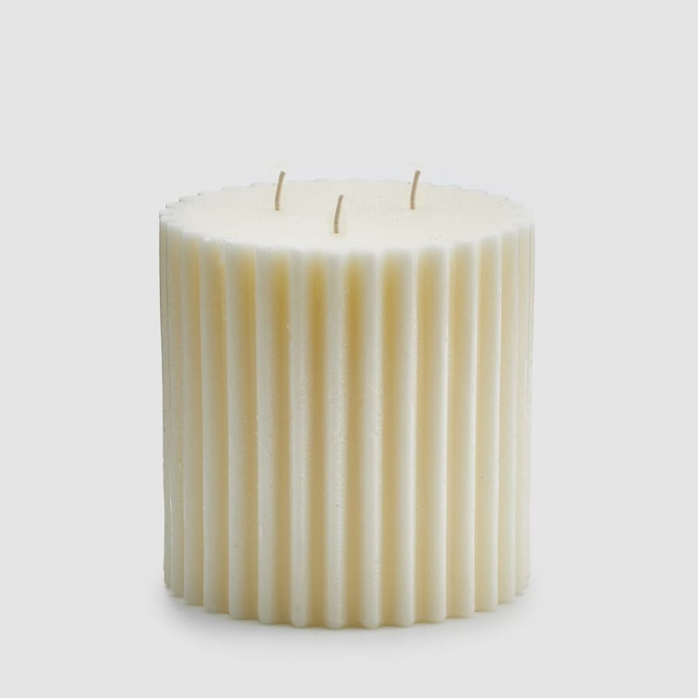 Lumanare decorativa ivoar, cu 3 fitile, 15 cm, Rustic Righe - SIMONA'S COLLECTION Lumanare decorativa ivoar, cu 3 fitile, 15 cm, Rustic Righe - SIMONA'S COLLECTION