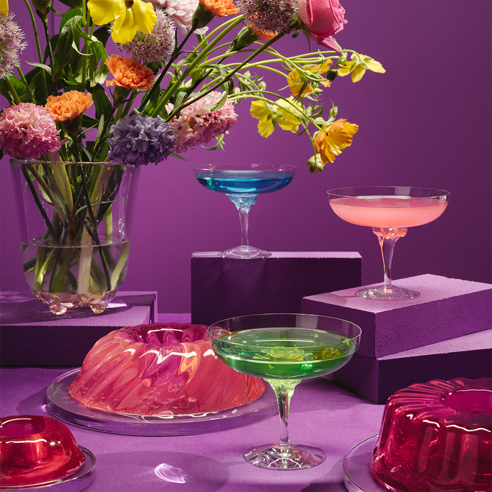 Pahar cupa pentru cocktail, 320 ml, albastru, Sugar Dandy by Asa Jungnelius - Kosta Boda Pahar cupa pentru cocktail, 320 ml, albastru, Sugar Dandy by Asa Jungnelius - Kosta Boda