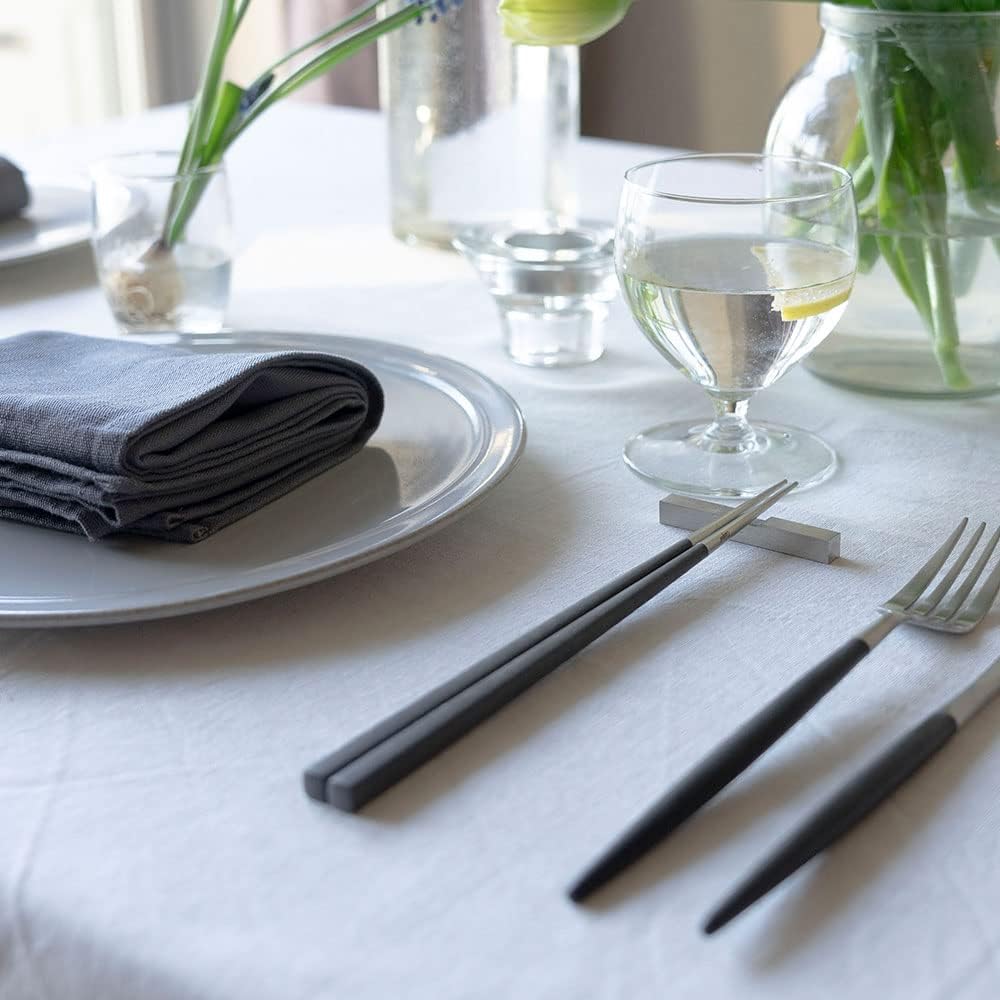 Betisoare chinezesti Chopsticks, Kube Black/Silver - CUTIPOL Betisoare chinezesti Chopsticks, Kube Black/Silver - CUTIPOL
