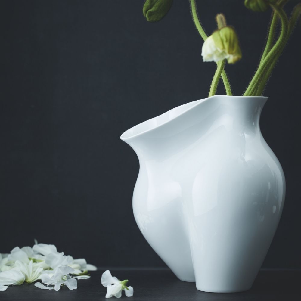 Vaza alba din portelan, 10 cm, La Chute - ROSENTHAL Vaza alba din portelan, 10 cm, La Chute - ROSENTHAL