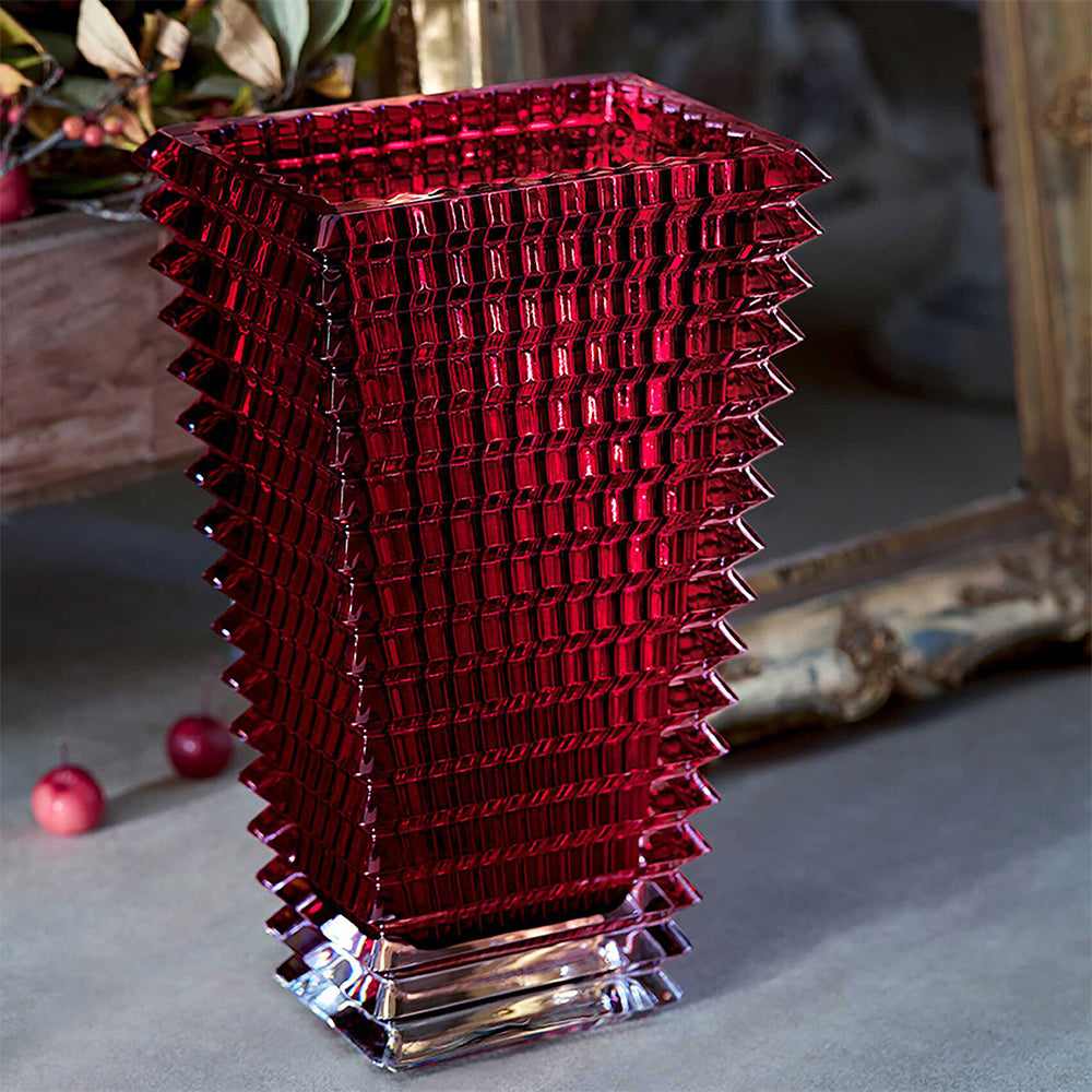 Vaza dreptunghiulara rosie din cristal, 20 cm, Eye - BACCARAT Vaza dreptunghiulara rosie din cristal, 20 cm, Eye - BACCARAT
