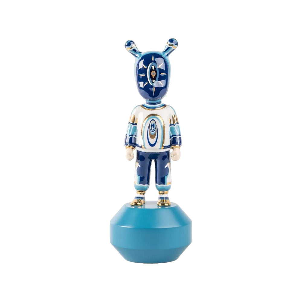 Sculptura din portelan, 30 cm, The Guest by Kzeng Jiang - LLADRO Sculptura din portelan, 30 cm, The Guest by Kzeng Jiang - LLADRO