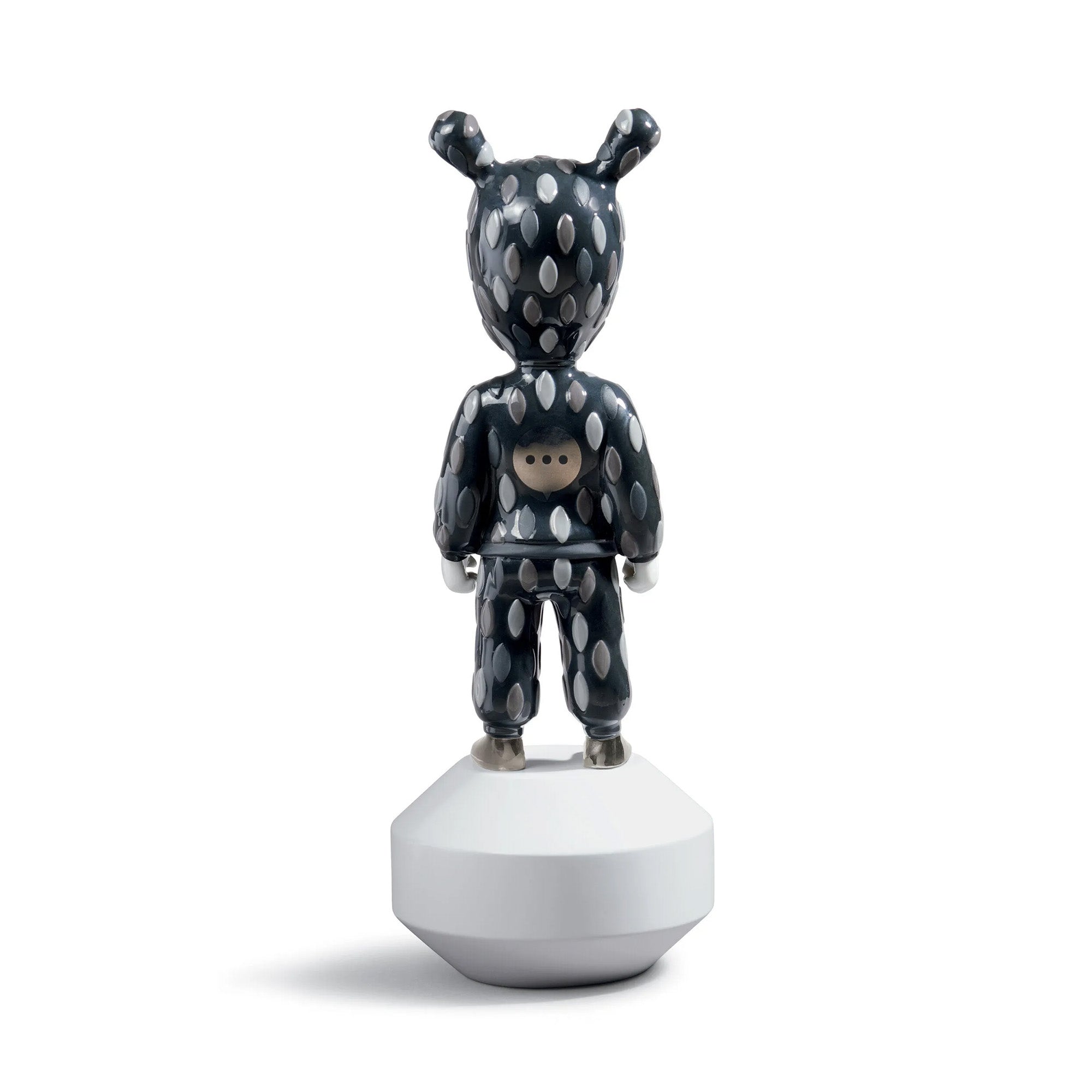 Sculptura din portelan, 30 cm, The Guest by Rolito - LLADRO Sculptura din portelan, 30 cm, The Guest by Rolito - LLADRO