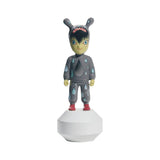 Sculptura din portelan, 30 cm, The Guest by Tim Biskup - LLADRO Sculptura din portelan, 30 cm, The Guest by Tim Biskup - LLADRO