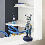 Sculptura din portelan, 52 cm, The Guest by Kzeng Jiang - Editie Limitata - LLADRO Sculptura din portelan, 52 cm, The Guest by Kzeng Jiang - Editie Limitata - LLADRO
