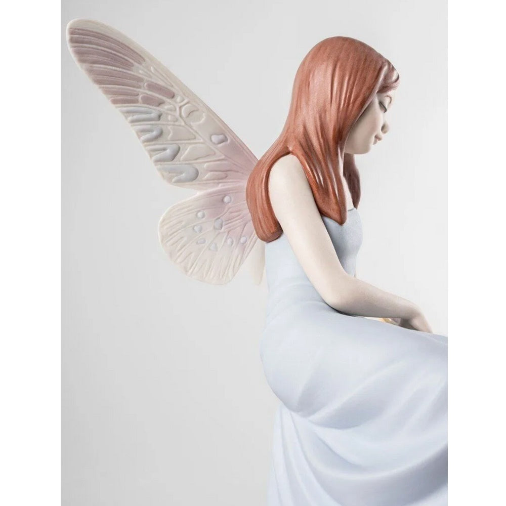 Sculptura din portelan, Nature Nymph by Jose Santaeulalia - LLADRO Sculptura din portelan, Nature Nymph by Jose Santaeulalia - LLADRO