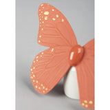 Sculptura fluture din portelan, Golden Luster Coral by Dept. Diseno y Decoracion - LLADRO Sculptura fluture din portelan, Golden Luster Coral by Dept. Diseno y Decoracion - LLADRO