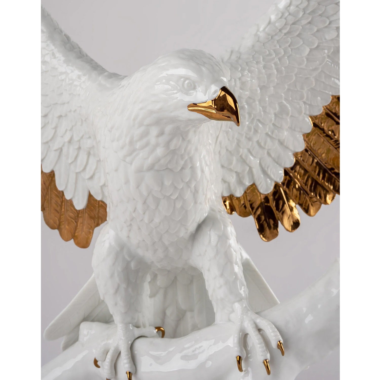 Sculptura Freedom Eagle by Alfredo Llorens - LLADRO Sculptura Freedom Eagle by Alfredo Llorens - LLADRO