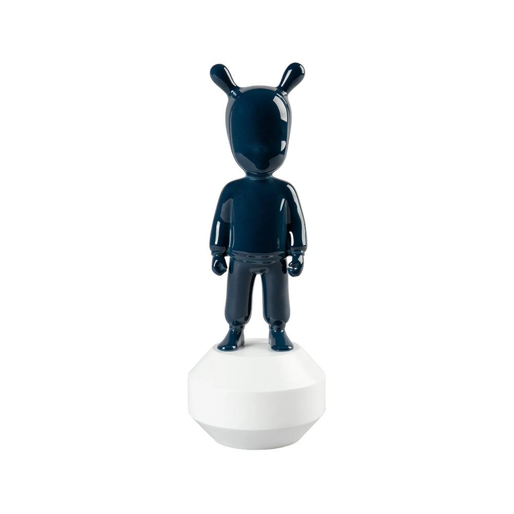 Sculptura din portelan, 30 cm, The Dark Blue Guest by Jaime Hayon - LLADRO Sculptura din portelan, 30 cm, The Dark Blue Guest by Jaime Hayon - LLADRO