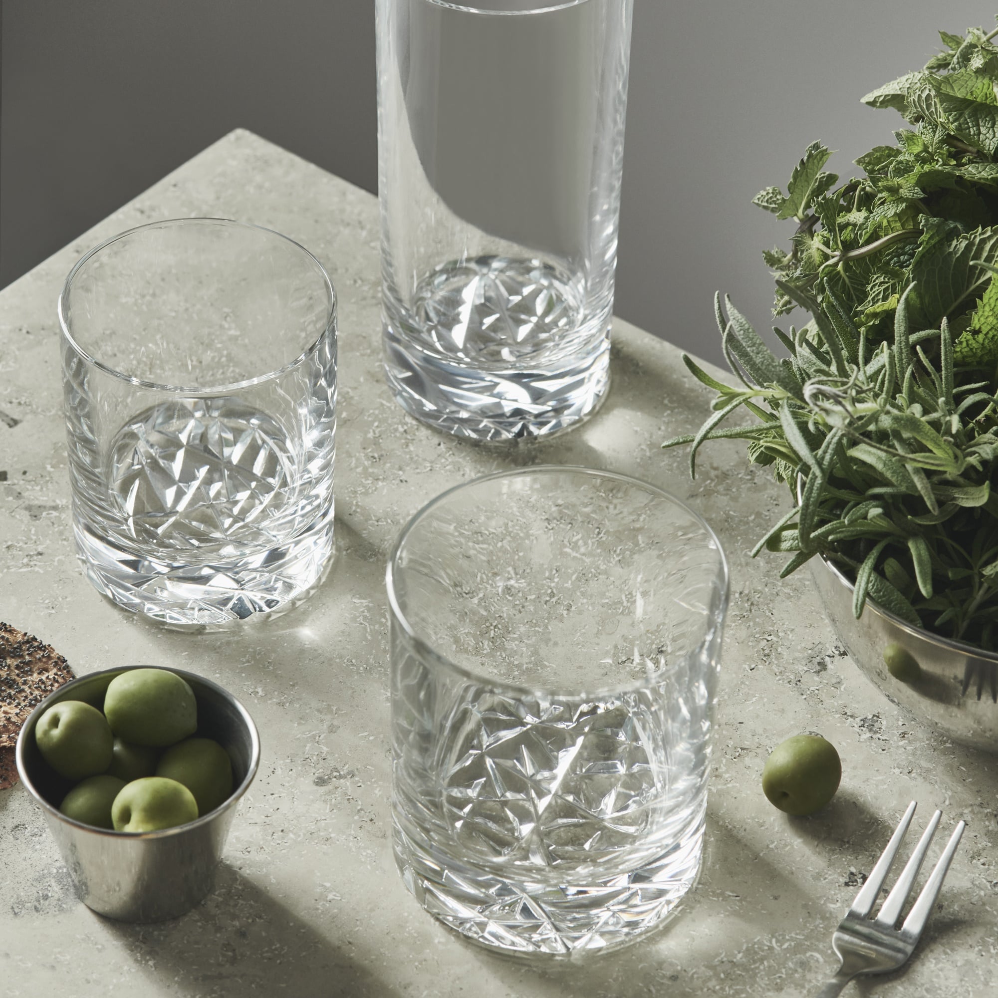 Set 2 pahare pentru whisky, 280 ml, Carat by Lena Bergstrom - ORREFORS Set 2 pahare pentru whisky, 280 ml, Carat by Lena Bergstrom - ORREFORS