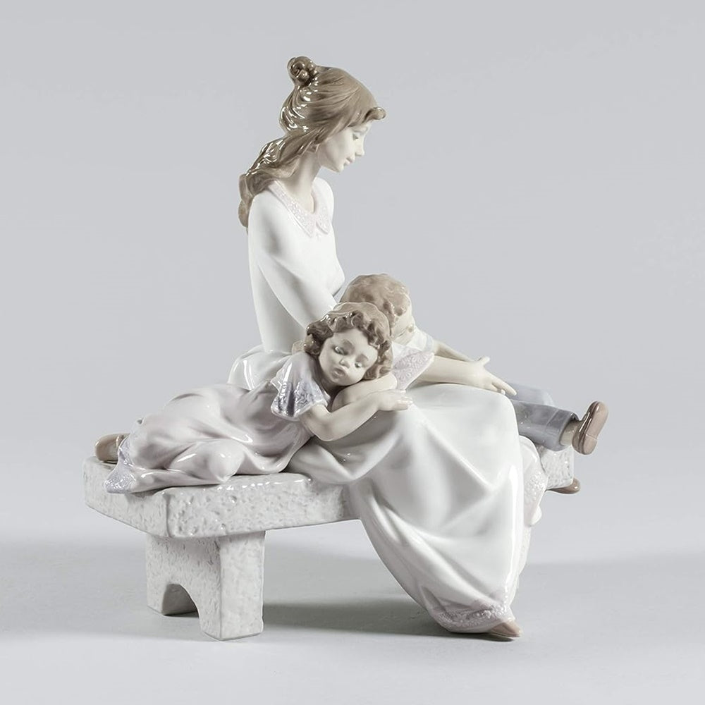 Sculptura An afternoon Nap Mother by Antonio Ramos - LLADRO Sculptura An afternoon Nap Mother by Antonio Ramos - LLADRO