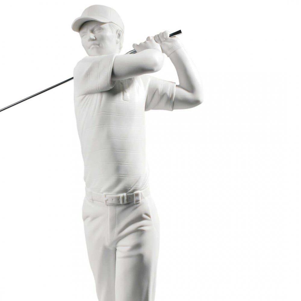Sculptura din portelan, Golf Champion Man by Jose Javier Malavia - LLADRO Sculptura din portelan, Golf Champion Man by Jose Javier Malavia - LLADRO