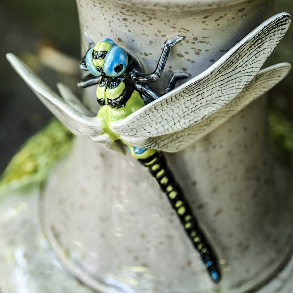 Vaza decorativa Dragonfly, The Meaning - BORDALLO PINHEIRO Vaza decorativa Dragonfly, The Meaning - BORDALLO PINHEIRO
