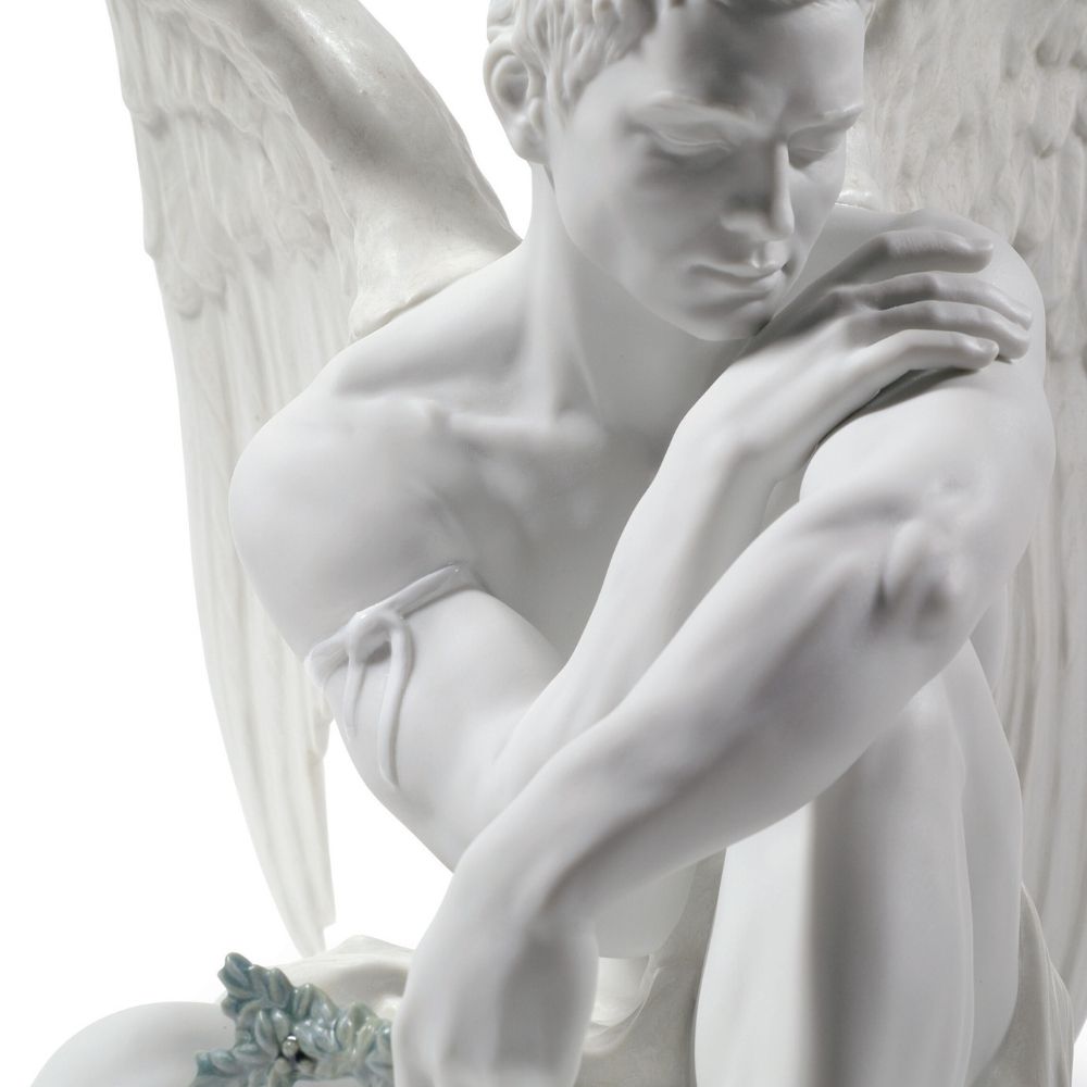 Sculptura din portelan, Protective Angel by Ernest Massuet - LLADRO