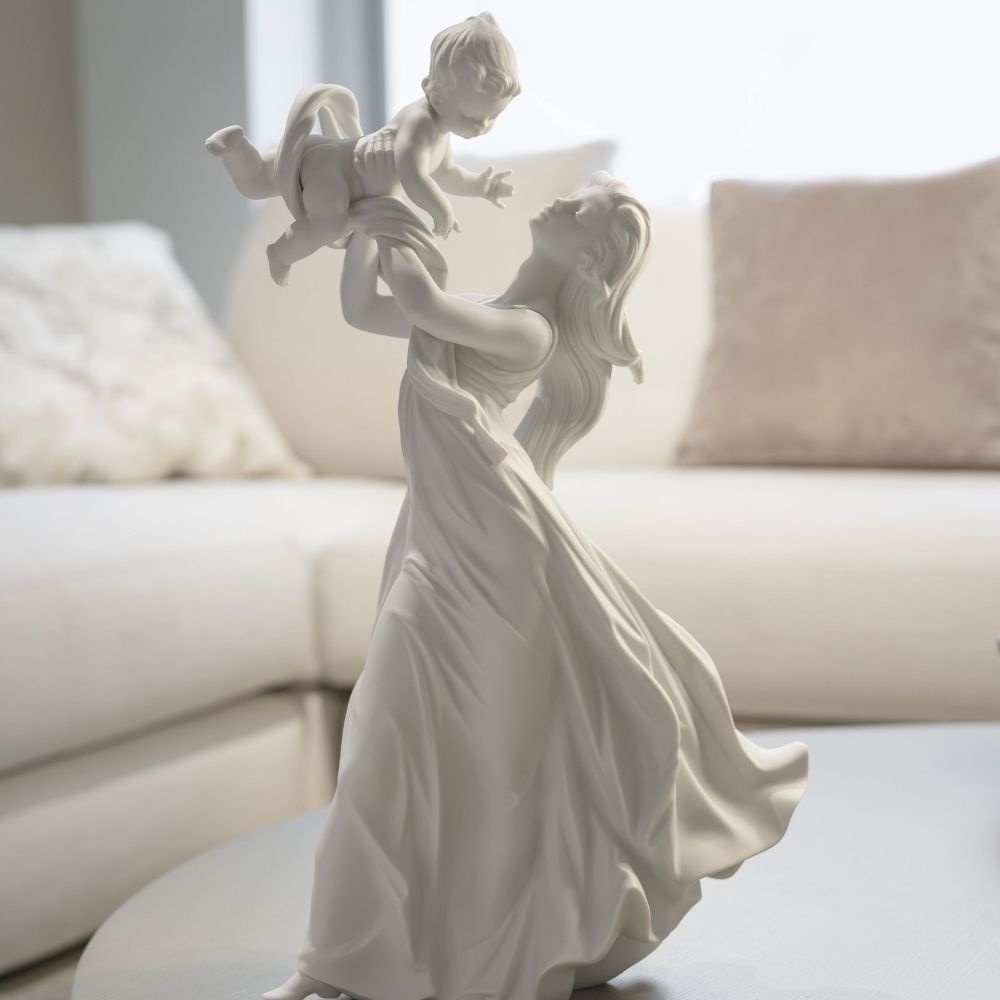 Sculptura My Little Sweetie Mother by Juan Carlos Ferri Herrero - LLADRO