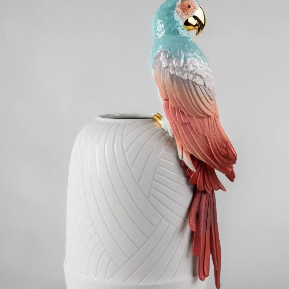 Vaza decorativa din portelan, Macaw by Dept. Diseno y Decoracion - LLADRO