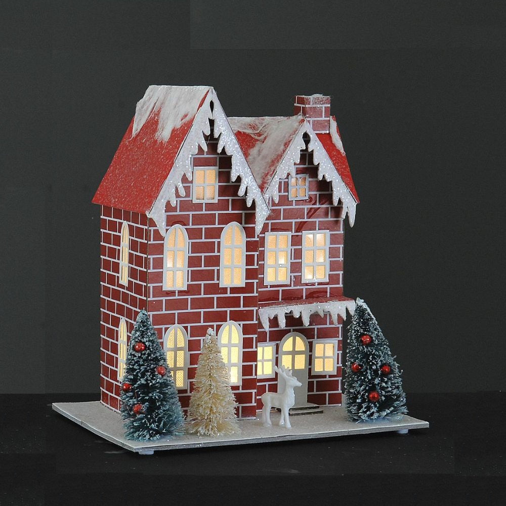 Decoratiune cu leduri, Casa cu brazi, burgundy, 25 cm - SIMONA'S Christmas