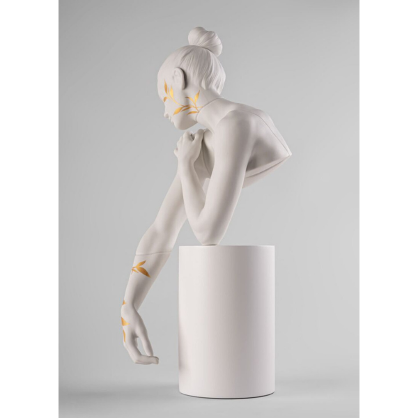 Statueta din portelan Reflections of Nature - Her by Ernest Massuet, 53 cm, alb - LLADRO