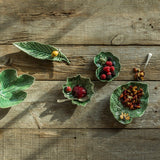 Platou ceramic frunza de begonie cu fluture, 20 cm, Folhas do Campo - BORDALLO PINHEIRO