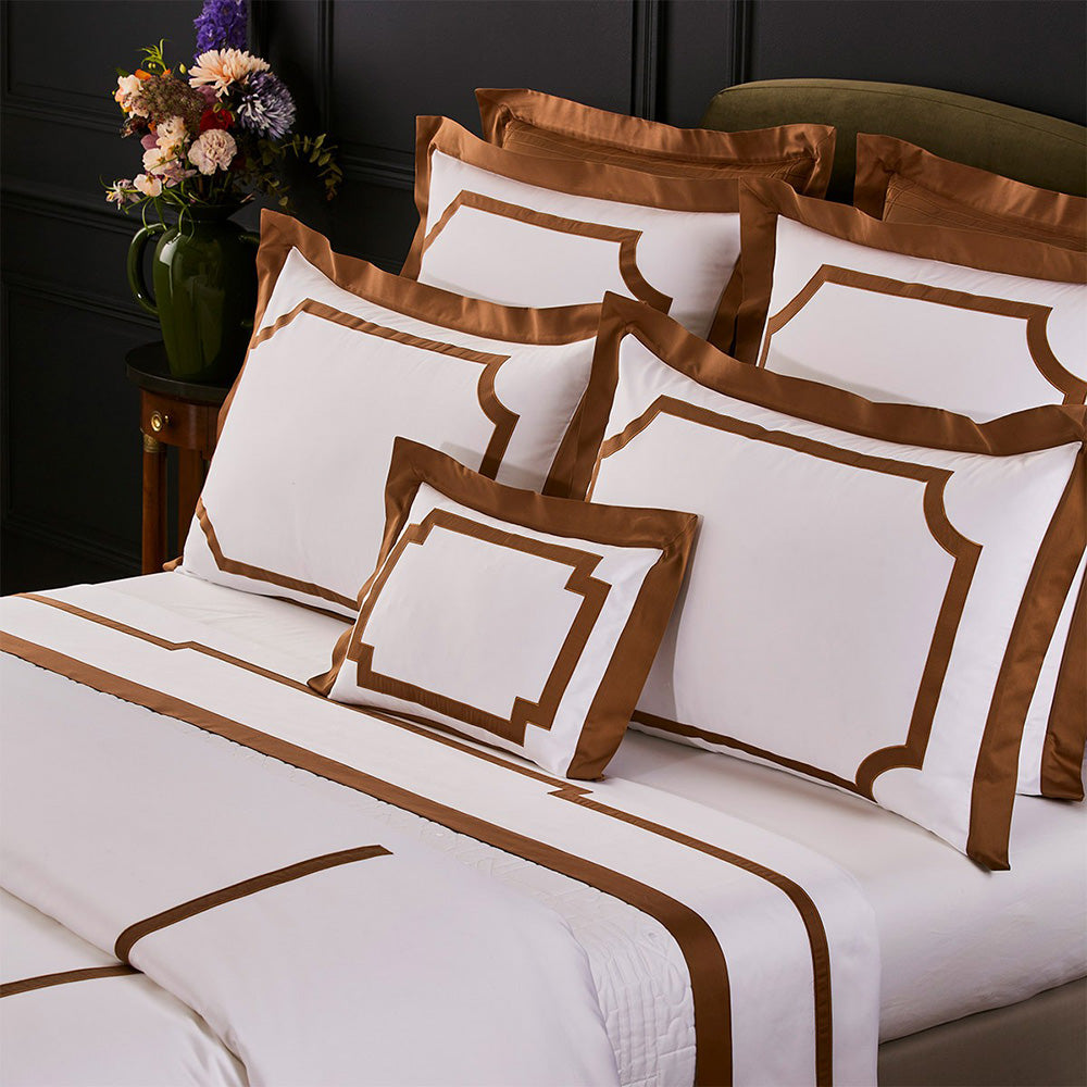 Cearceaf pentru saltea 240x220 cm, satin, Haussmann Camel - YVES DELORME