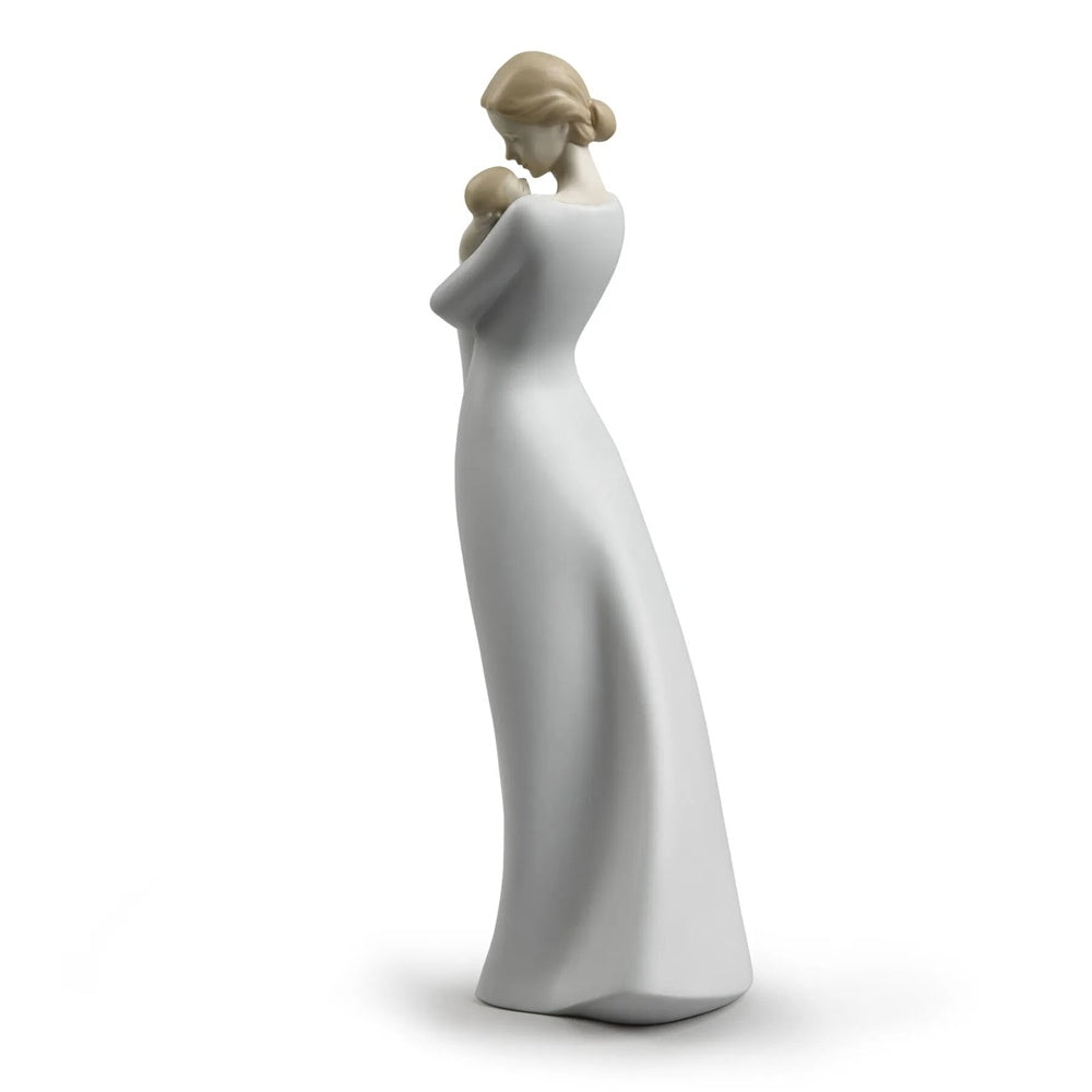 Sculptura A Mothers Embrace by Alfredo Llorens - LLADRO