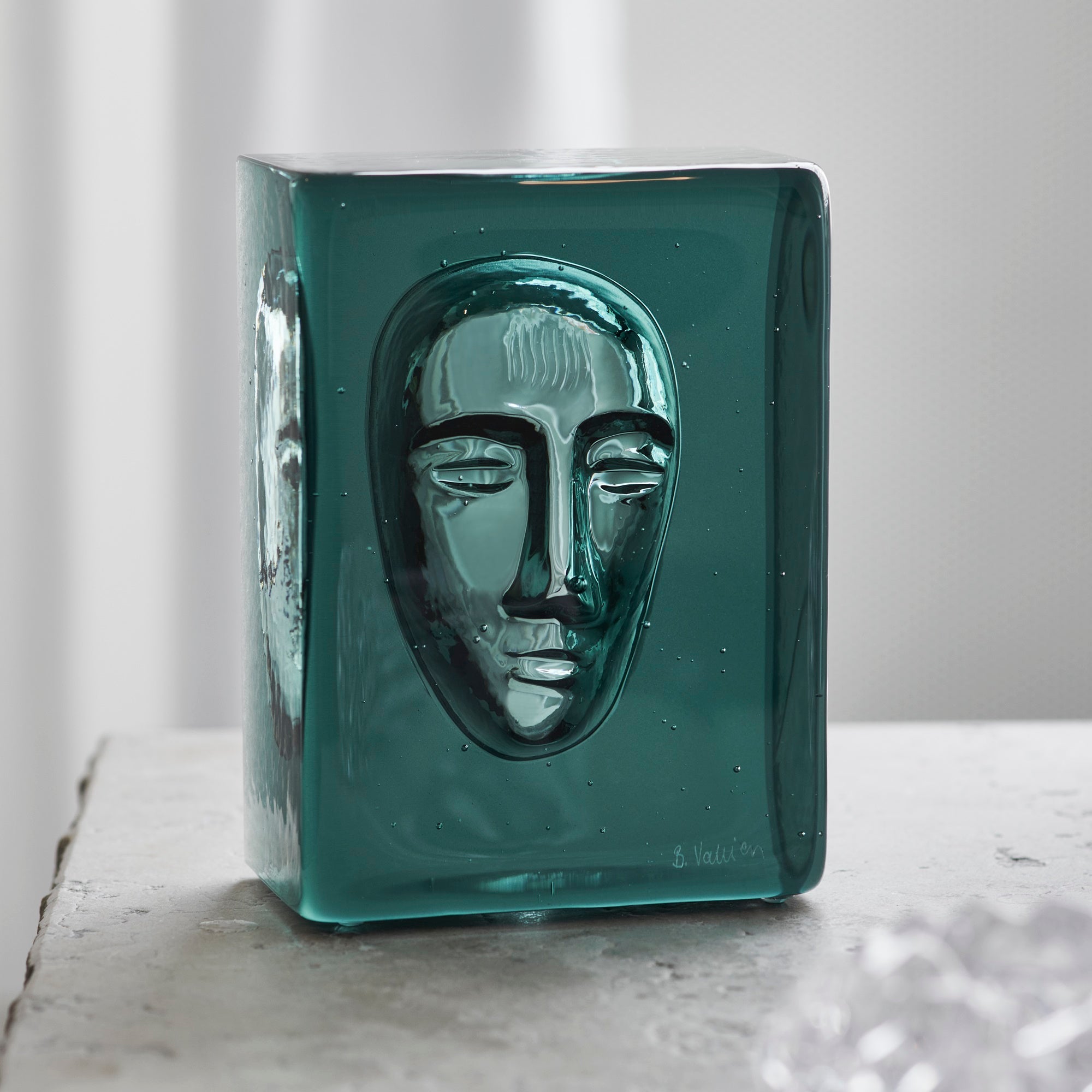 Sculptura Azur Man, Petrol Blue by Bertil Vallien - KOSTA BODA