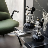 Sculptura din portelan, Black and White, 31 cm, Minnie by Eva Maria Cuerva - LLADRO