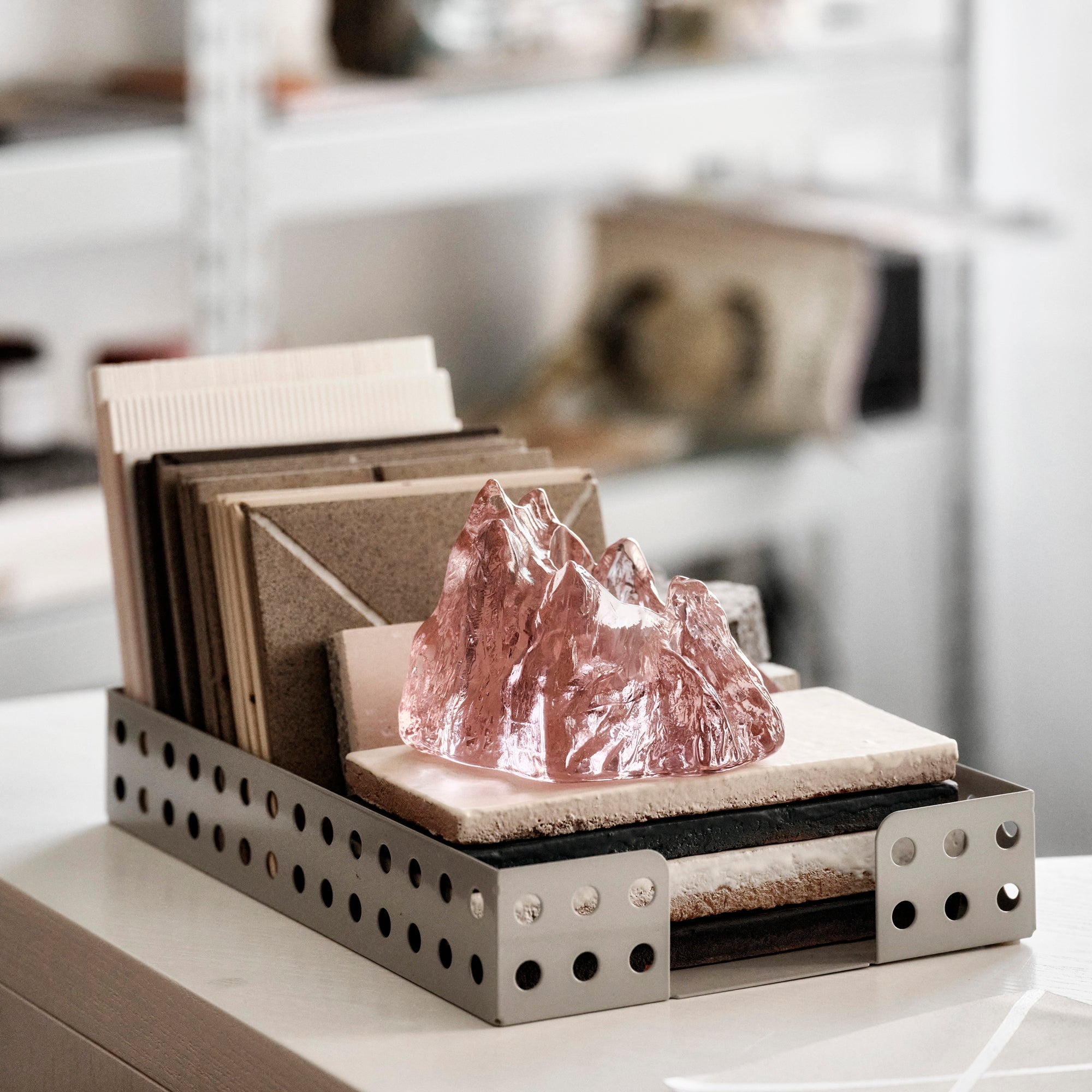 Sfesnic din sticla cristalina, Pink, 14 cm, The Rock by Hanna Hansdotter - KOSTA BODA