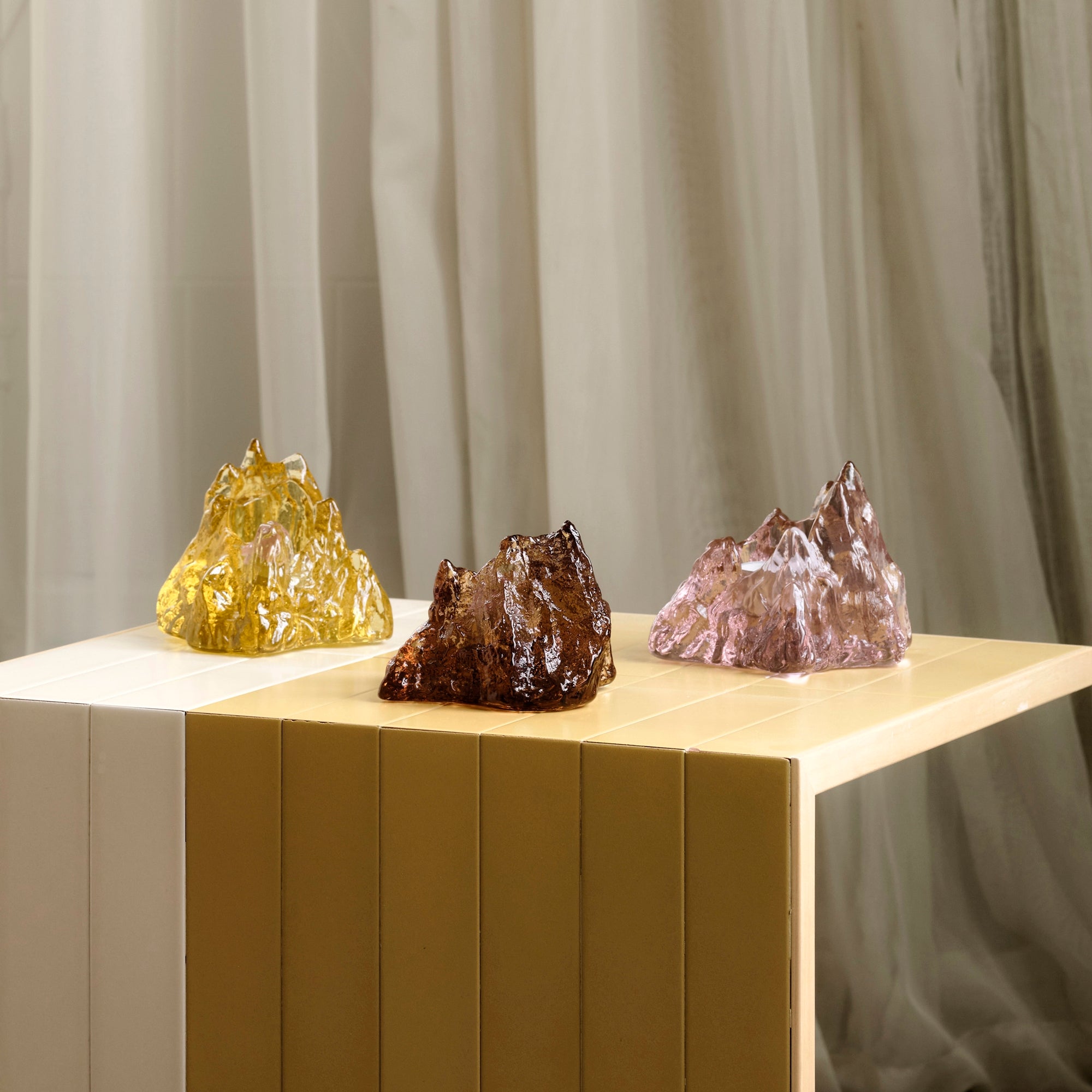 Sfesnic din sticla cristalina, Pink, 14 cm, The Rock by Hanna Hansdotter - KOSTA BODA