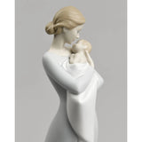 Sculptura A Mothers Embrace by Alfredo Llorens - LLADRO